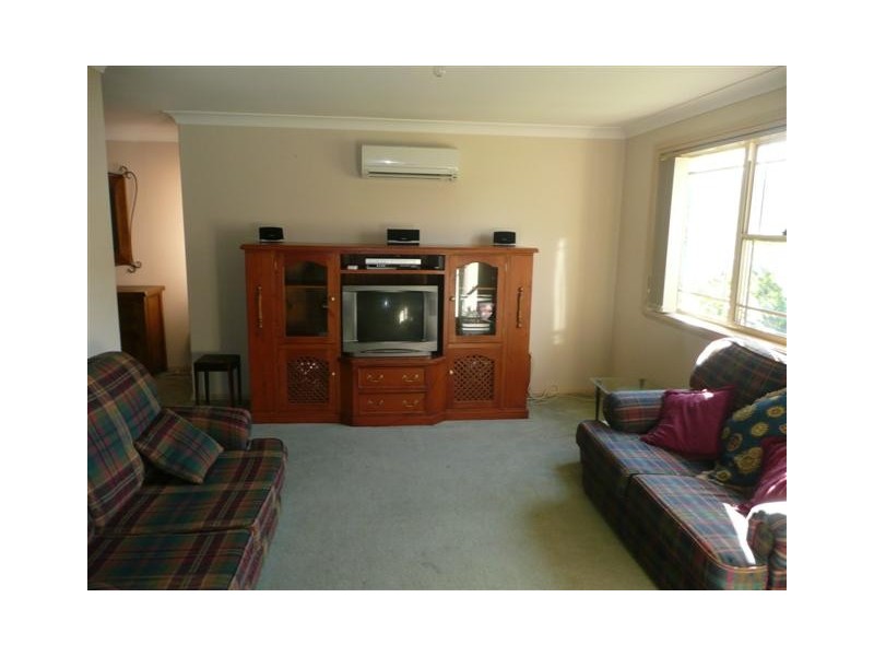 8 Rudd Street, Casula NSW 2170