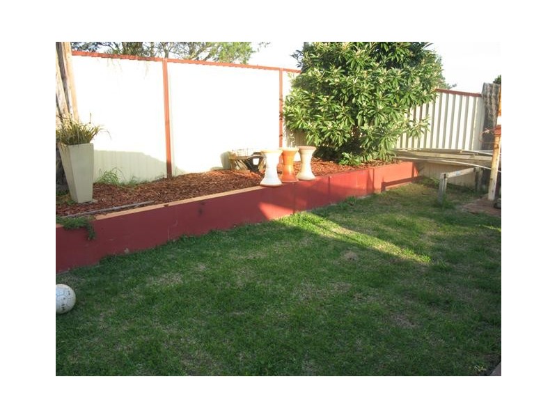 2 Taloma Avenue, Lurnea NSW 2170