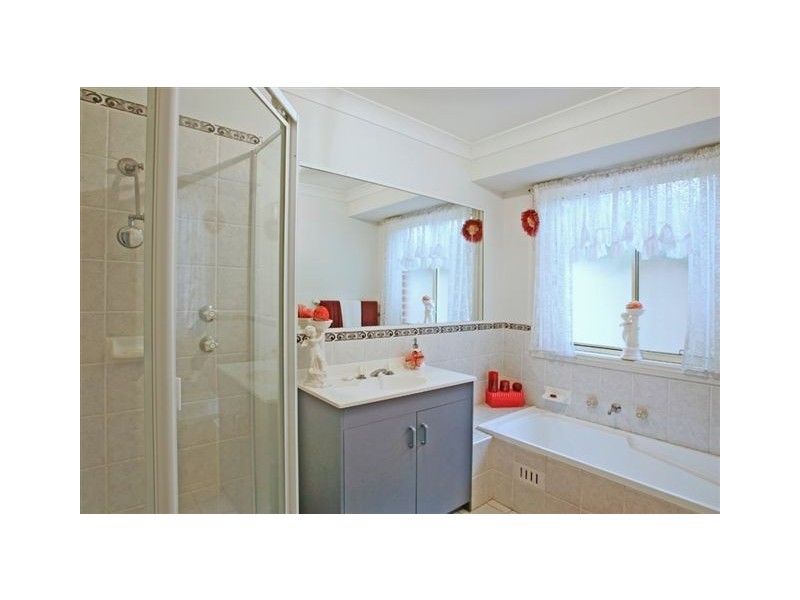 West Hoxton NSW 2171