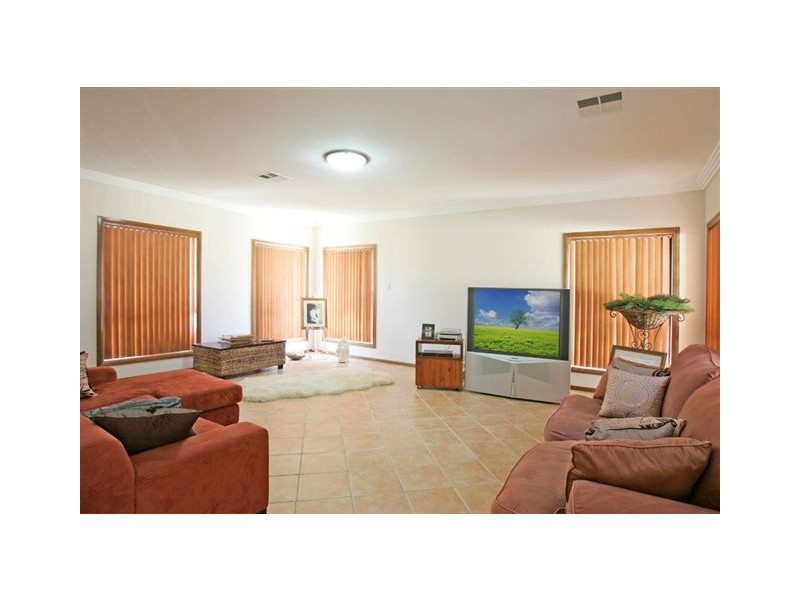 West Hoxton NSW 2171