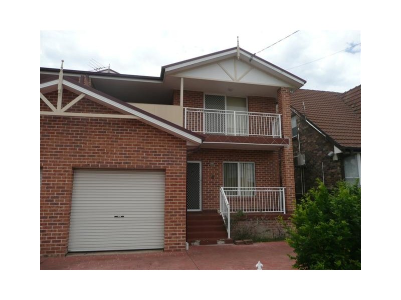 4B Bradshaw Avenue, Moorebank NSW 2170