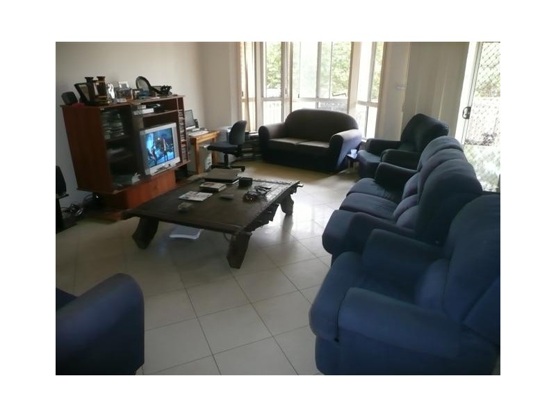 4B Bradshaw Avenue, Moorebank NSW 2170