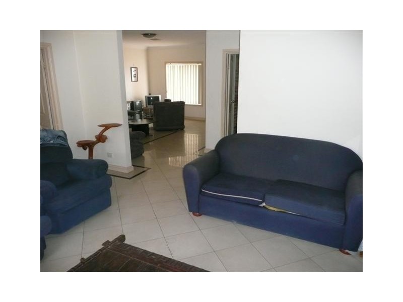 4B Bradshaw Avenue, Moorebank NSW 2170