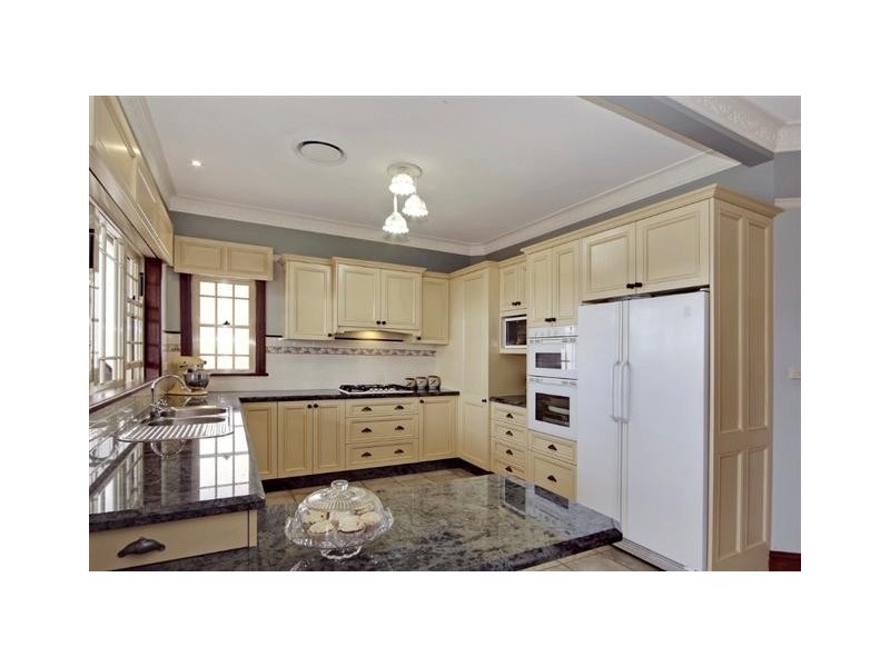 West Hoxton NSW 2171