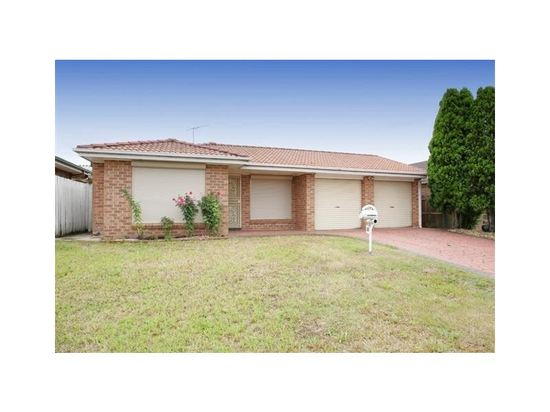 8 Royala Close, Prestons NSW 2170