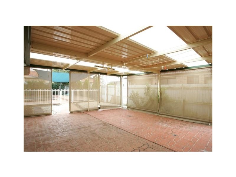 8 Royala Close, Prestons NSW 2170