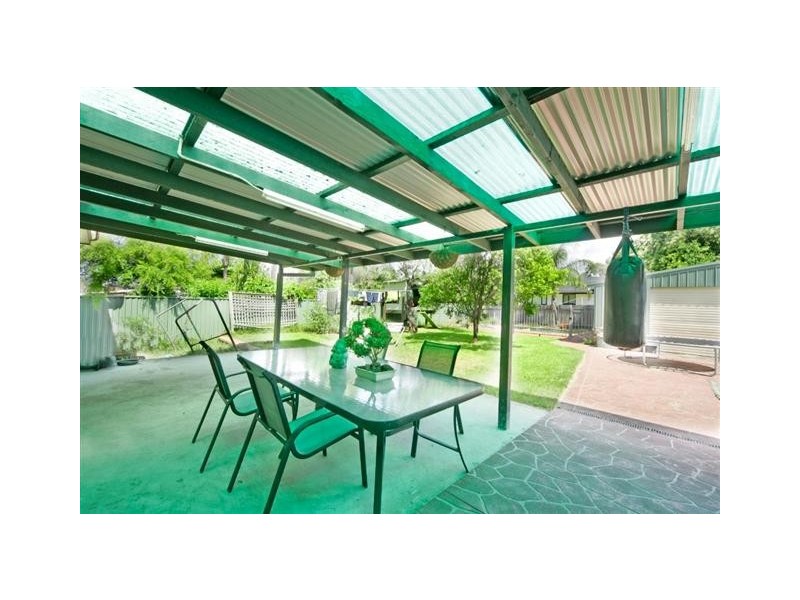 41 Stewart Avenue, Hammondville NSW 2170