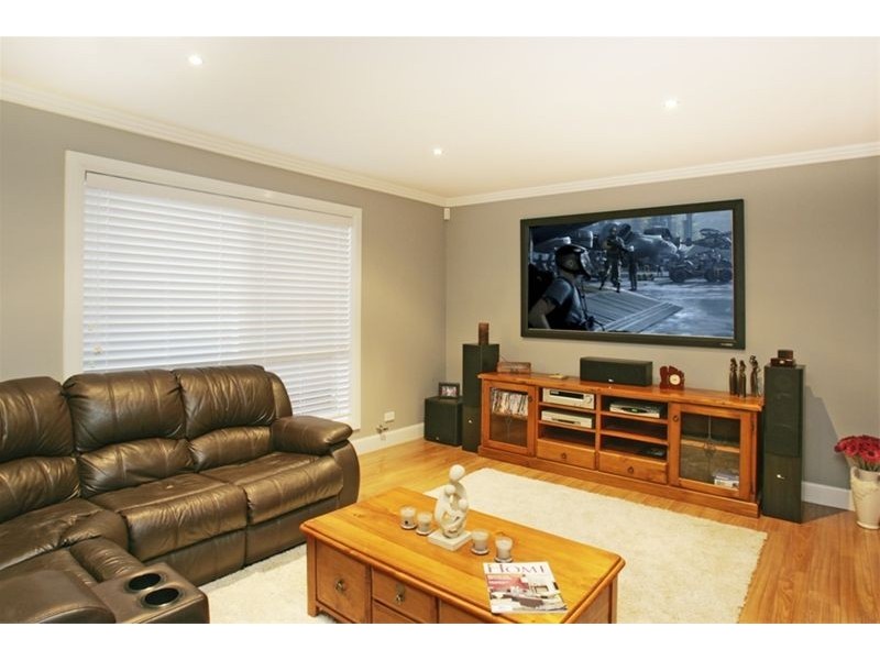 Elderslie NSW 2570
