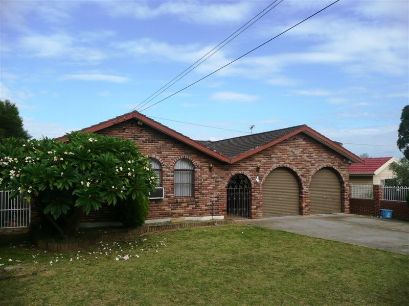 4 Matthew Avenue, Heckenberg NSW 2168