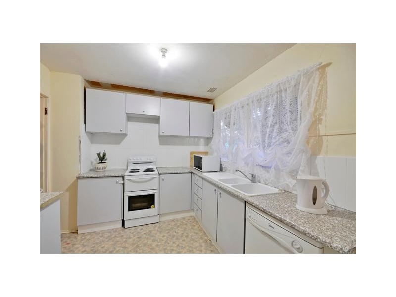 26 Amalfi Street, Lurnea NSW 2170