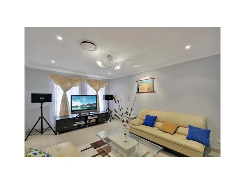 50 Lindsay Street, Casula NSW 2170