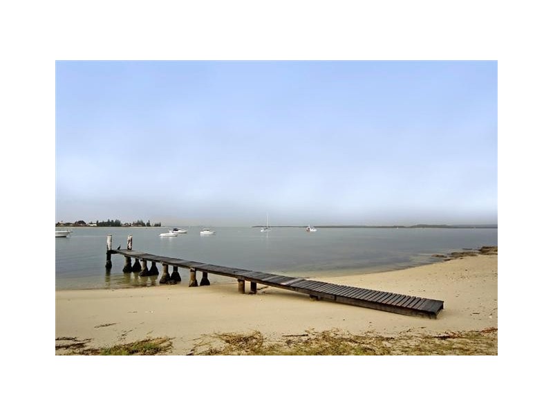 2 Woodlands Road, Taren Point NSW 2229