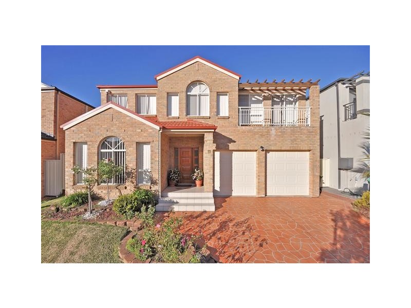 11 Garling Avenue, West Hoxton NSW 2171