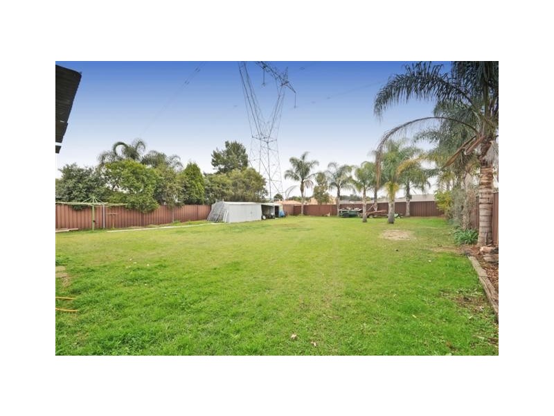6 Hayman Avenue, Hinchinbrook NSW 2168