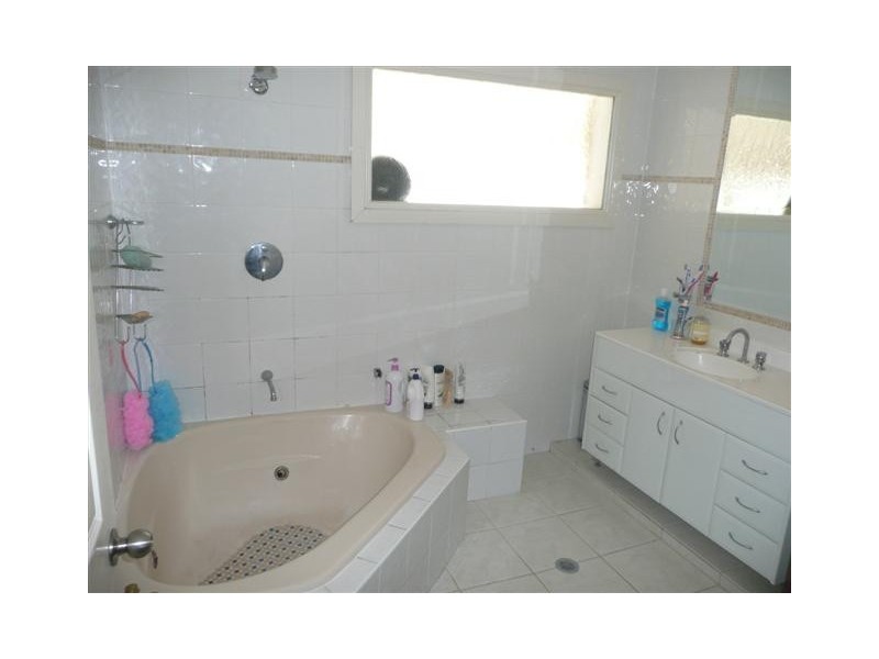 Macquarie Fields NSW 2564