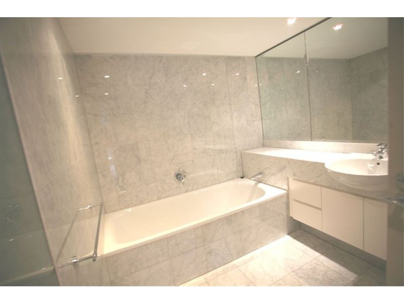1305/2 Dind Street, Milsons Point NSW 2061