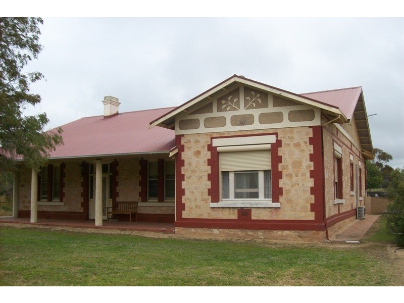 1 – 3 Youngs Road, Owen SA 5460