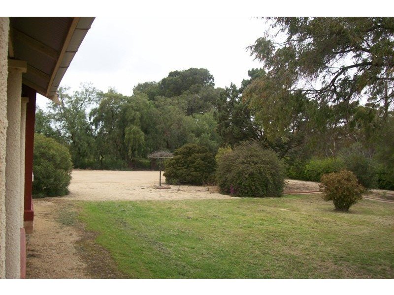 1 – 3 Youngs Road, Owen SA 5460