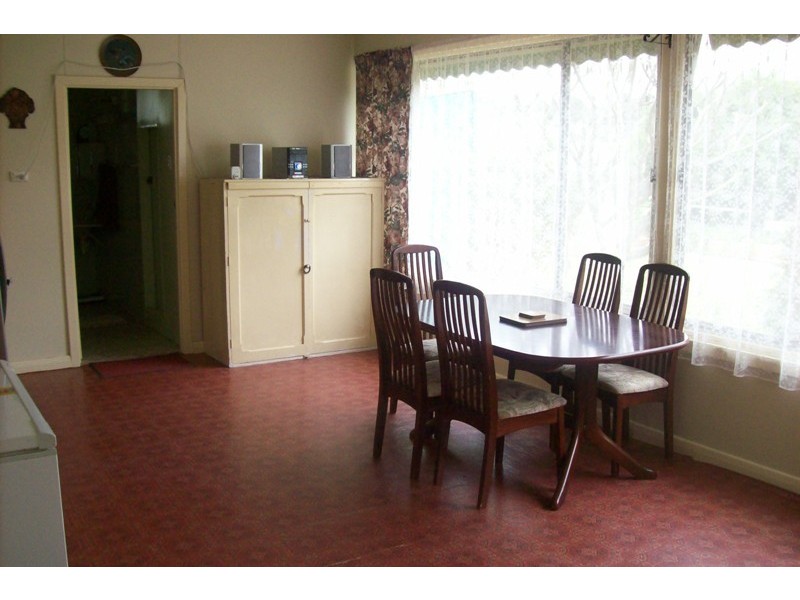 1 – 3 Youngs Road, Owen SA 5460