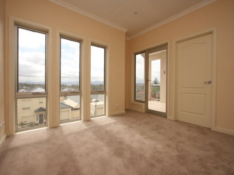 u3/5 Clegowie Street, West Beach SA 5024