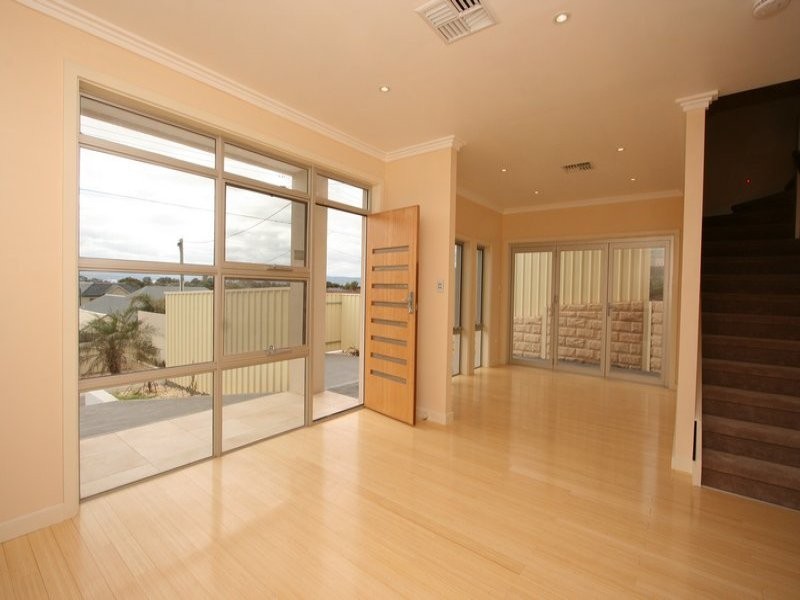 u3/5 Clegowie Street, West Beach SA 5024