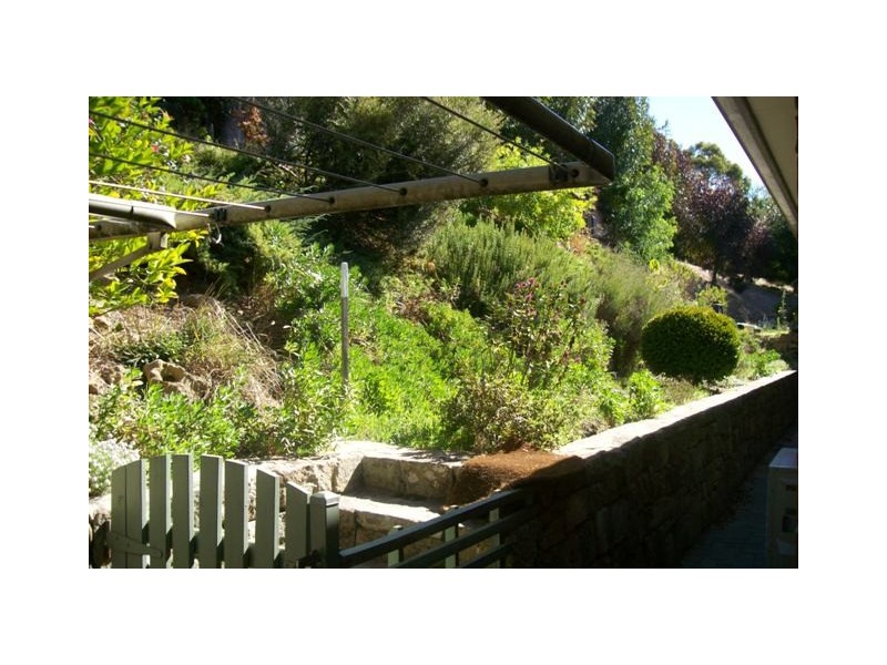 2  Oakview Drive, Stirling SA 5152