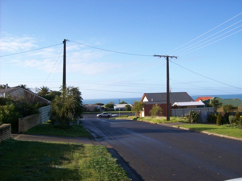 6 Antrim Avenue, Mccracken SA 5211