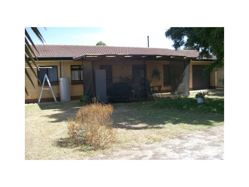 2 Jean Place, Riverton SA 5412
