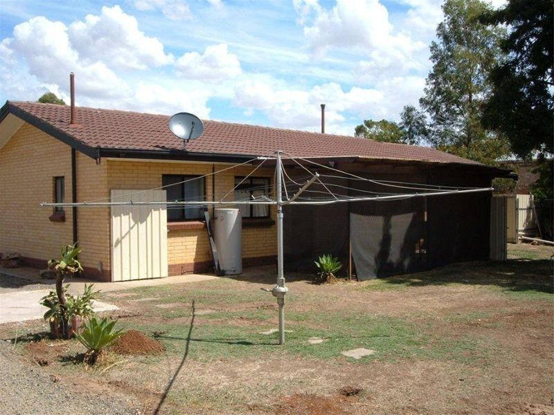 2 Jean Place, Riverton SA 5412