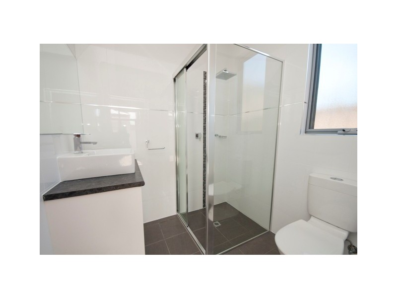 House 3/40-42  Nunyah Avenue, Park Holme SA 5043