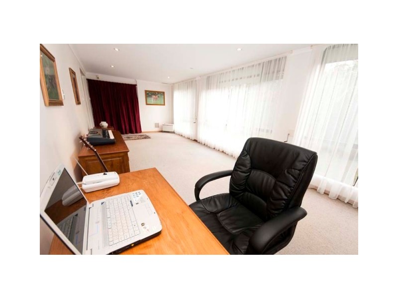 5 Zephyr Grove, Semaphore Park SA 5019