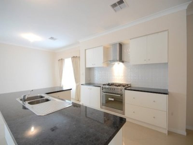 2 Andros Street, Mawson Lakes SA 5095