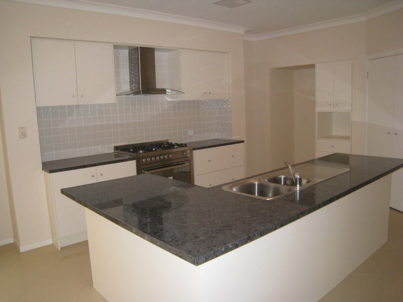 2 Andros Street, Mawson Lakes SA 5095