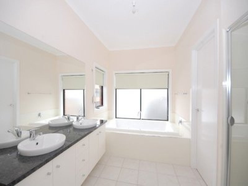 2 Andros Street, Mawson Lakes SA 5095