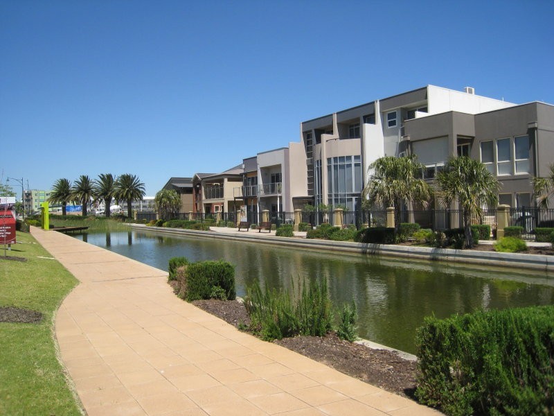 2 Andros Street, Mawson Lakes SA 5095