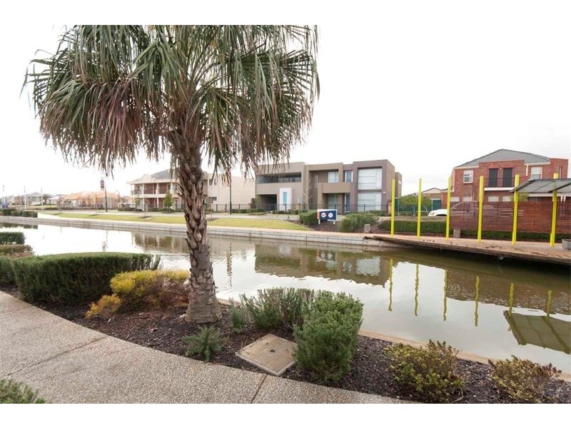 9 Azores Court, Mawson Lakes SA 5095