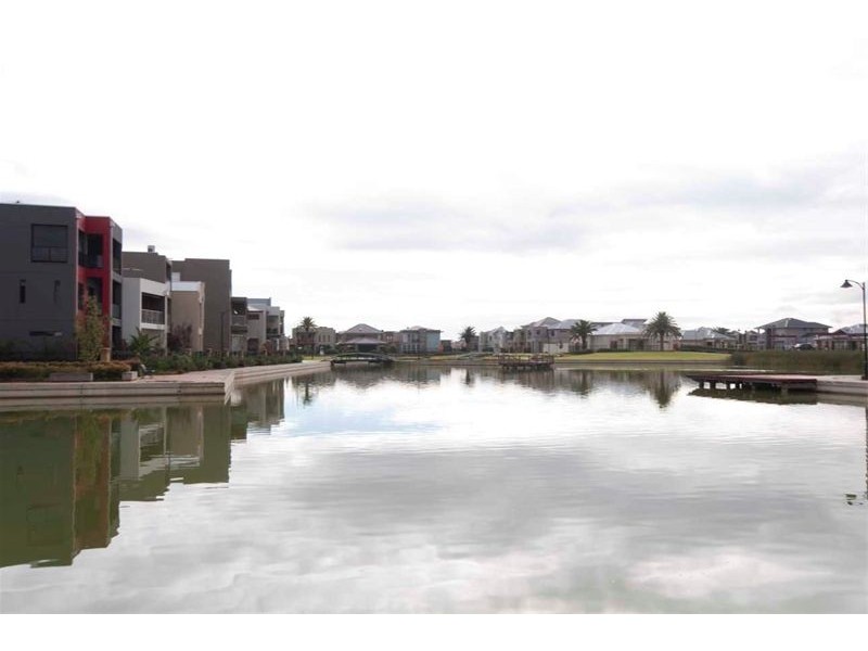 9 Azores Court, Mawson Lakes SA 5095