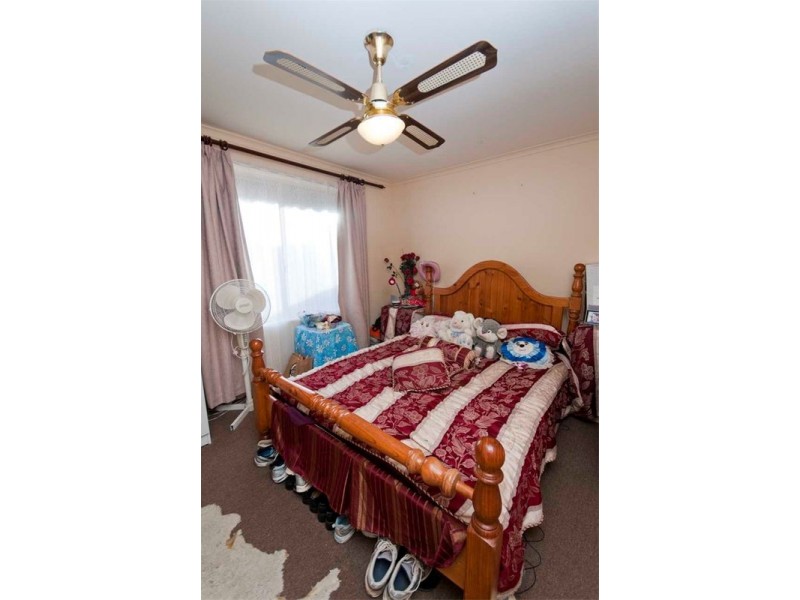 12 Maguire Crescent, Burton SA 5110