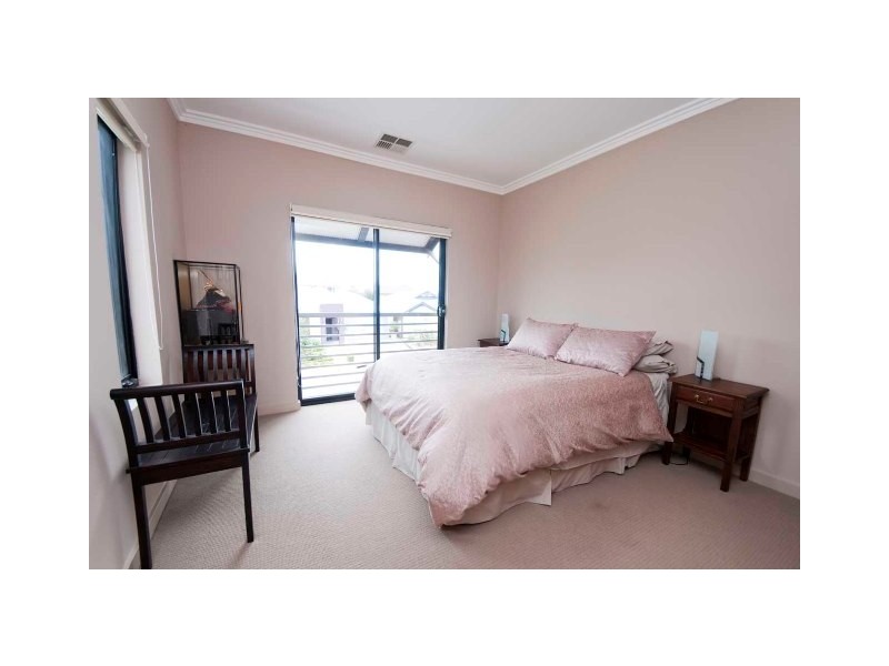 62 Grasswren Way, Mawson Lakes SA 5095