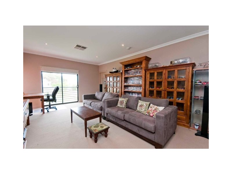 62 Grasswren Way, Mawson Lakes SA 5095