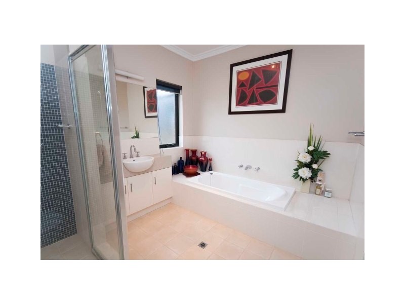 62 Grasswren Way, Mawson Lakes SA 5095