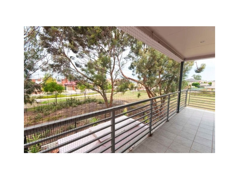 62 Grasswren Way, Mawson Lakes SA 5095
