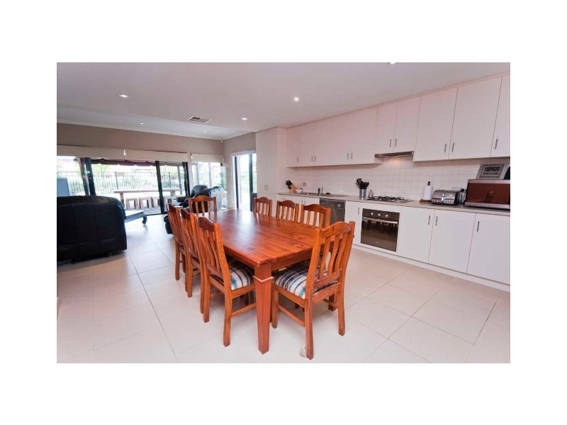 62 Grasswren Way, Mawson Lakes SA 5095