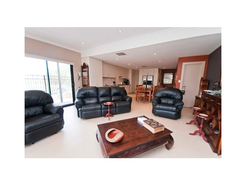 62 Grasswren Way, Mawson Lakes SA 5095