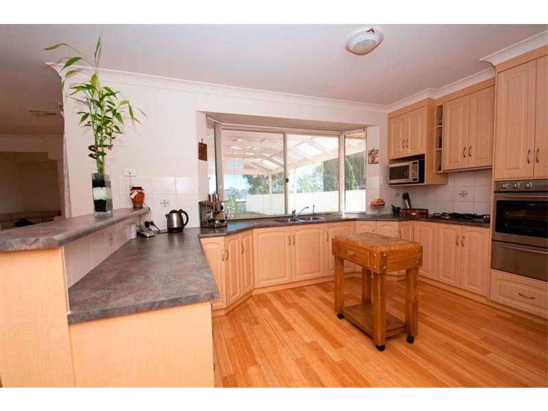 6 Barnett Avenue, St Marys SA 5042