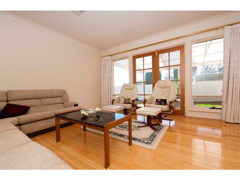 6 Barnett Avenue, St Marys SA 5042