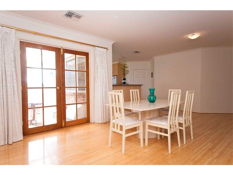 6 Barnett Avenue, St Marys SA 5042