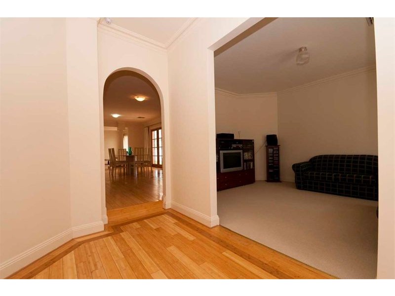 6 Barnett Avenue, St Marys SA 5042