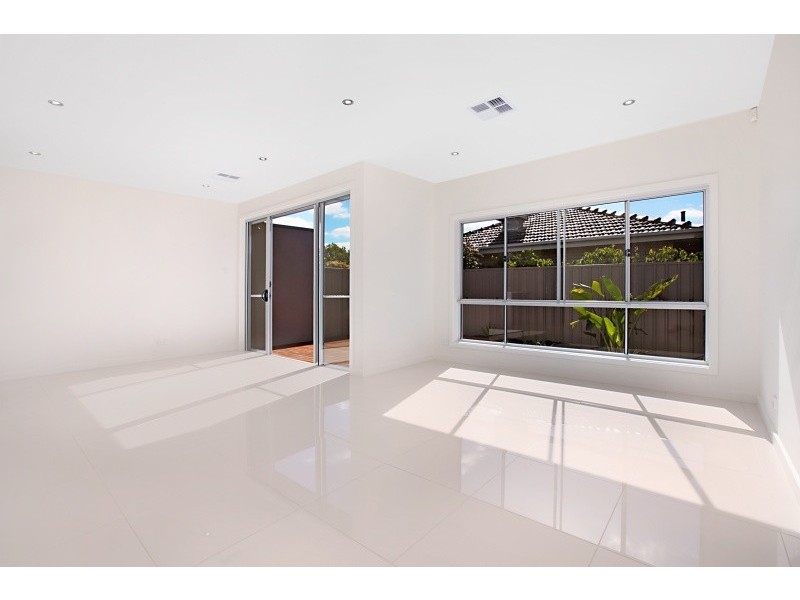 2/80 Charles Sturt Avenue, Grange SA 5022