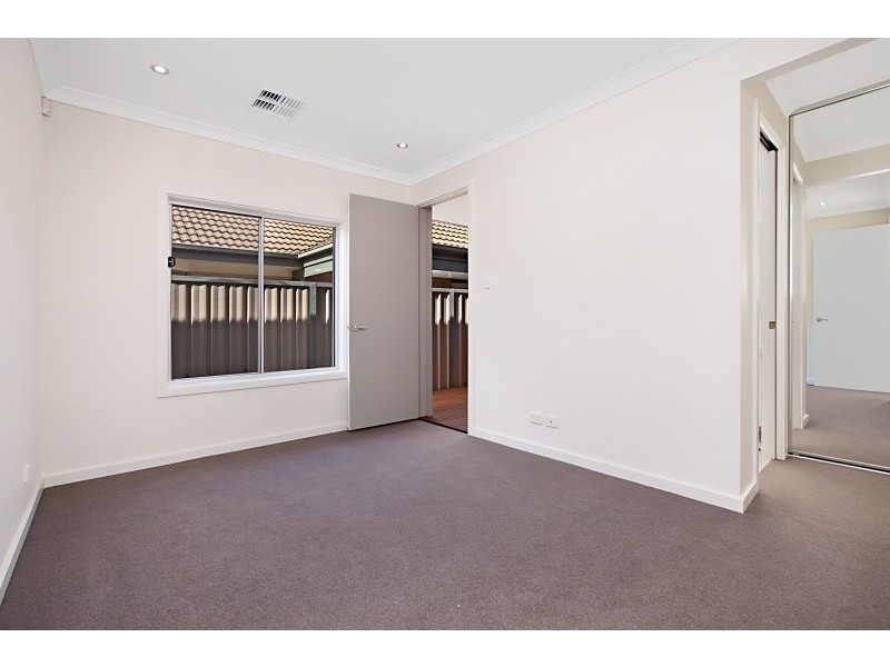 2/80 Charles Sturt Avenue, Grange SA 5022